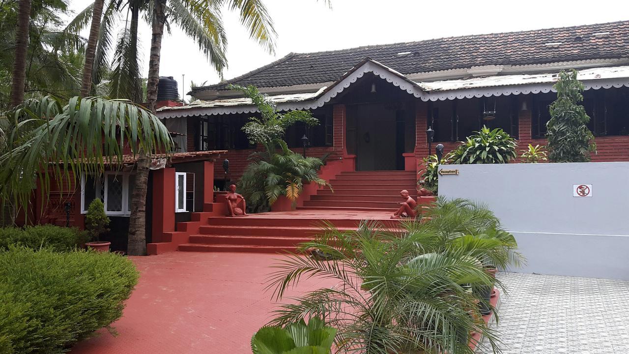 The Rainbows End Bed & Breakfast Margao Dış mekan fotoğraf